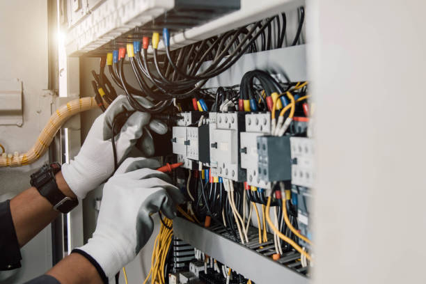  Blue Grass, IA Electrician Pros